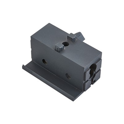 Críochfort Breiseán Ceanglóir Fireann agus Mná